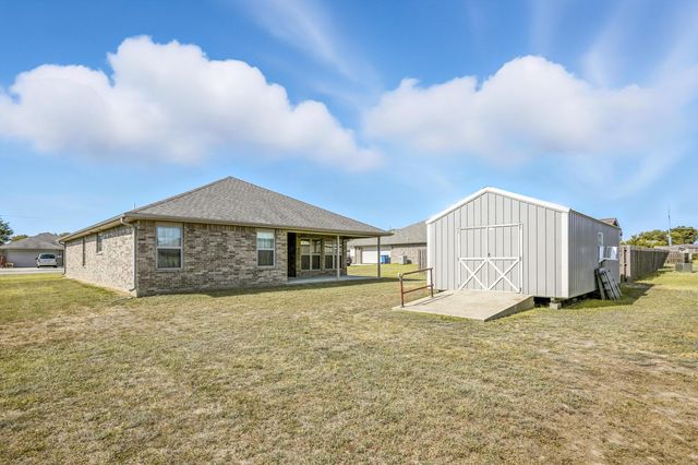 739 Sheridan, Carthage, MO 64836