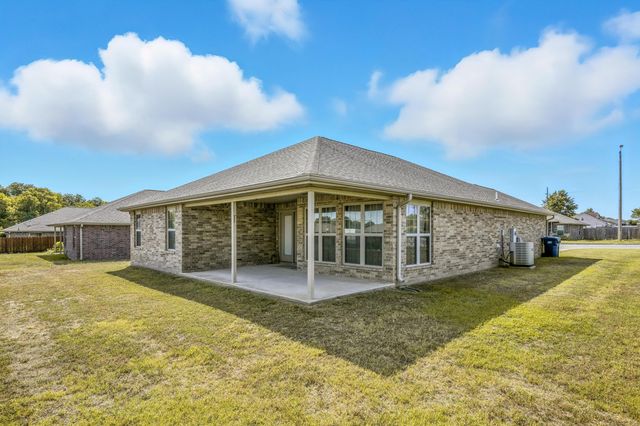 739 Sheridan, Carthage, MO 64836