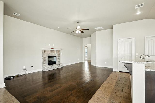 739 Sheridan, Carthage, MO 64836