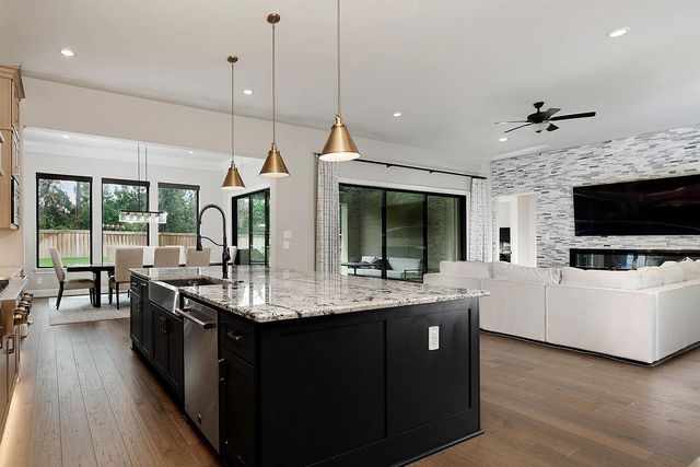 28268 Woodley Drive, Spring, TX 77386