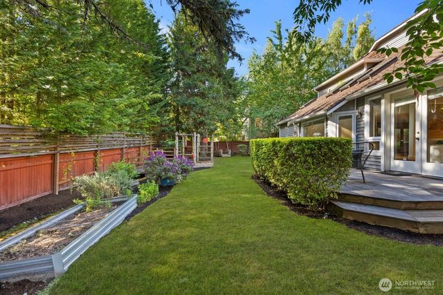 9925 SE 5th Street, Bellevue, WA 98004