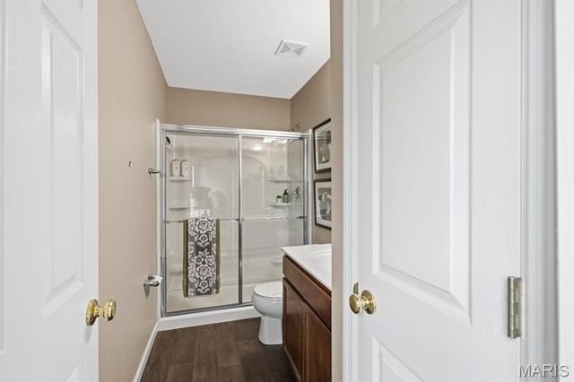27 Loris Lane, St Charles, MO 63303