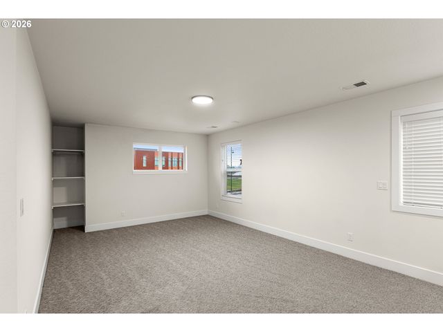 4227 Se REED Dr, Hillsboro, OR 97123
