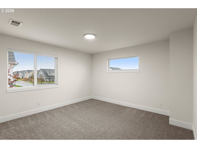 4227 Se REED Dr, Hillsboro, OR 97123