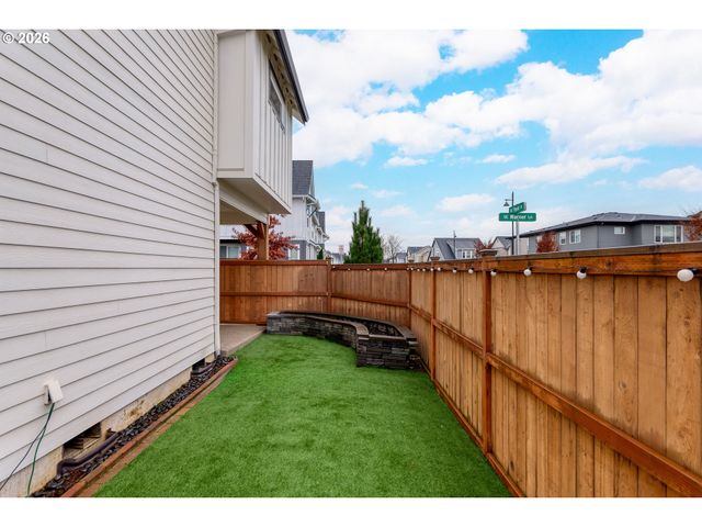 4227 Se REED Dr, Hillsboro, OR 97123
