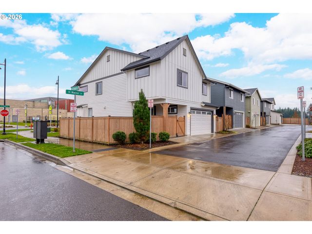 4227 Se REED Dr, Hillsboro, OR 97123