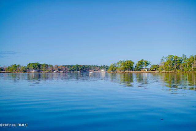 161 Sunshine Drive, Arapahoe, NC 28510