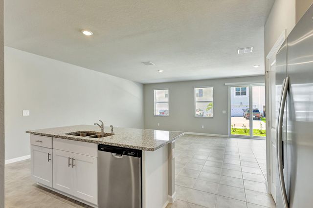 5767 SE Edgewater Circle, Stuart, FL 34997