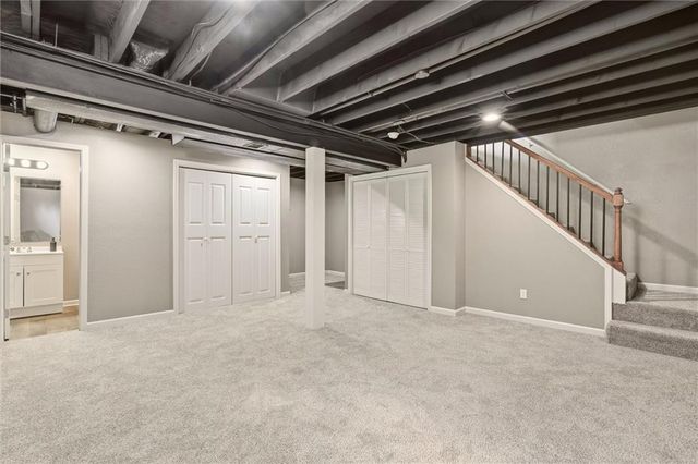 2208 SE 6th Street, Lee's Summit, MO 64063