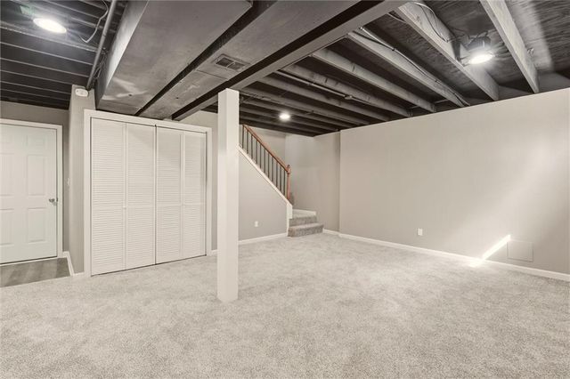 2208 SE 6th Street, Lee's Summit, MO 64063