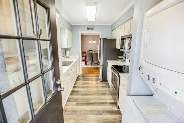 9452 Timber Row, Murrells Inlet, SC 29576