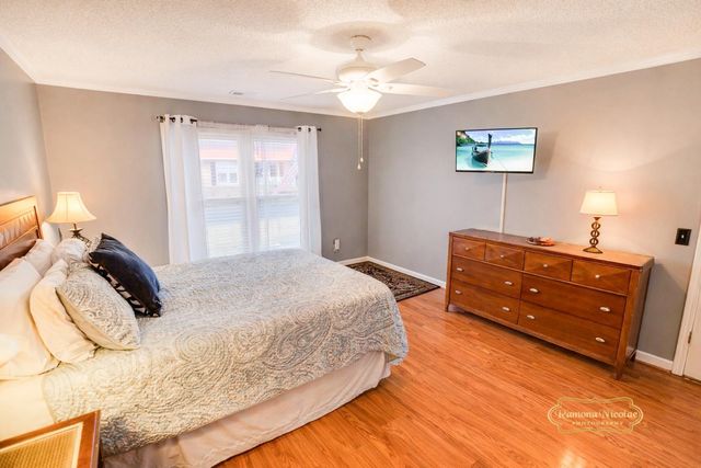 9452 Timber Row, Murrells Inlet, SC 29576