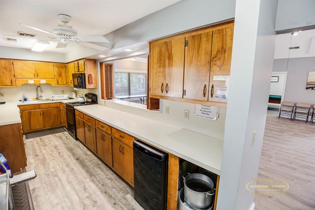 9452 Timber Row, Murrells Inlet, SC 29576