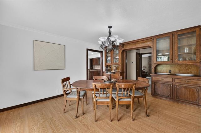 1809 Nighthawk Court, Edmond, OK 73034