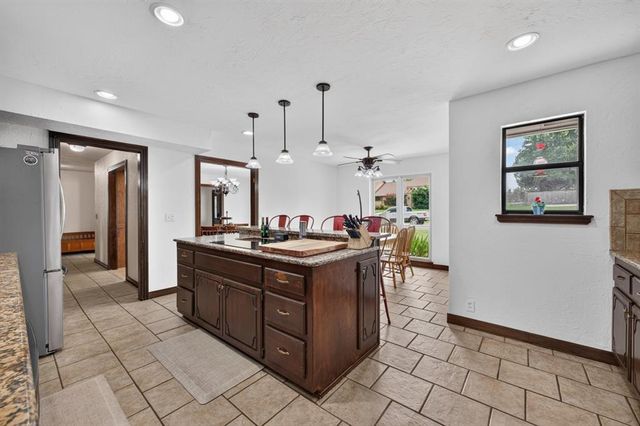 1809 Nighthawk Court, Edmond, OK 73034