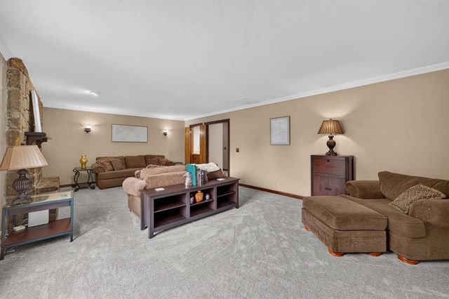 1809 Nighthawk Court, Edmond, OK 73034