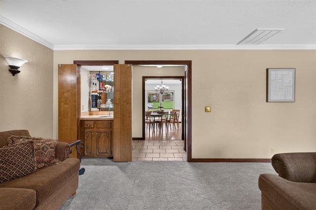 1809 Nighthawk Court, Edmond, OK 73034
