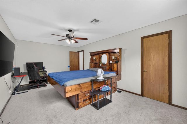 1809 Nighthawk Court, Edmond, OK 73034