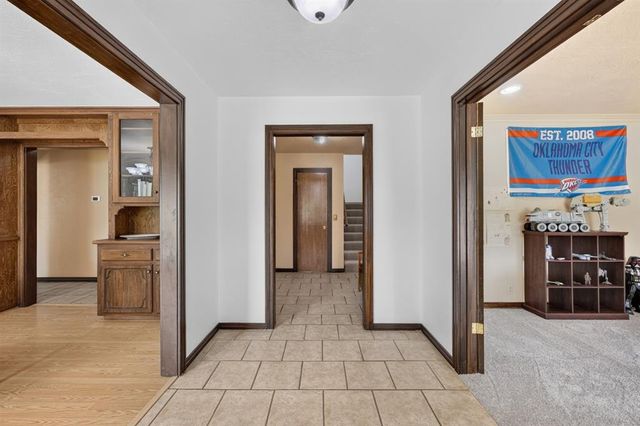 1809 Nighthawk Court, Edmond, OK 73034