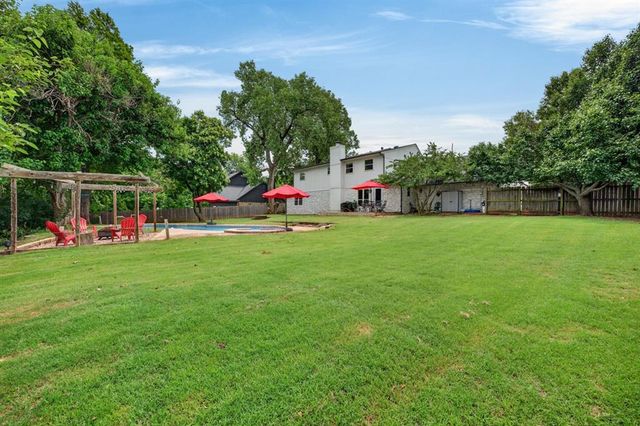 1809 Nighthawk Court, Edmond, OK 73034