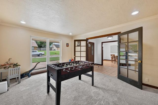 1809 Nighthawk Court, Edmond, OK 73034