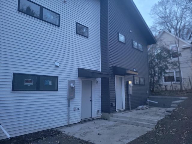 810 Atlantic Street, Saint Paul, MN 55106