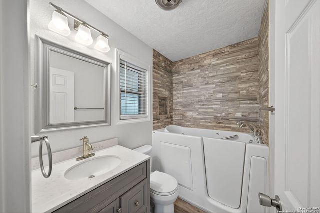 708 Maple, Schertz, TX 78154