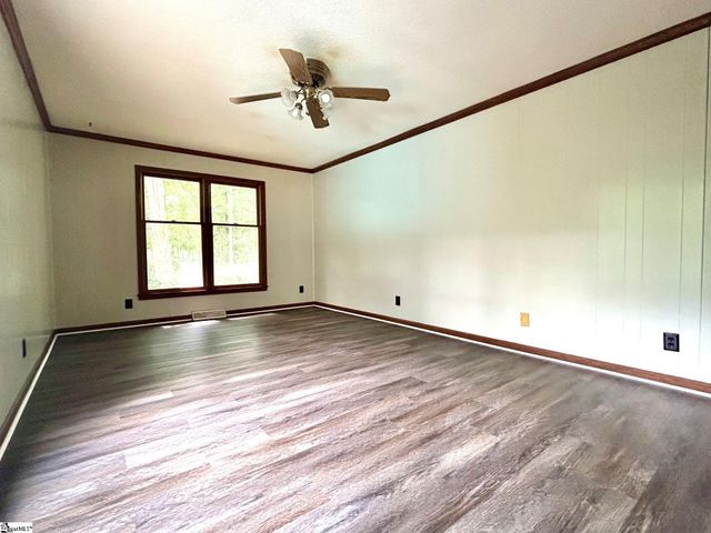 108 Pale Moon Drive, Pelzer, SC 29669