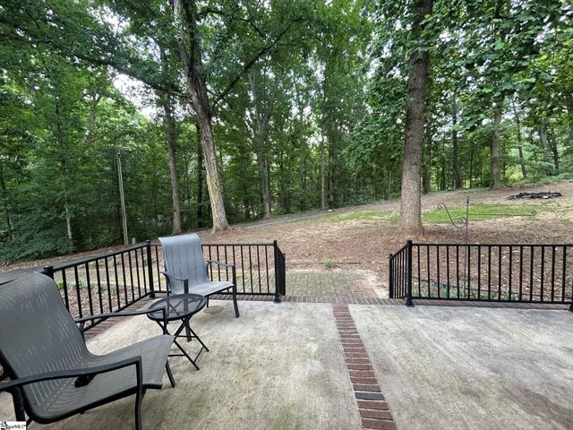 108 Pale Moon Drive, Pelzer, SC 29669