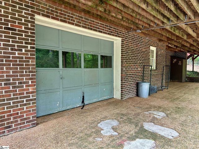 108 Pale Moon Drive, Pelzer, SC 29669