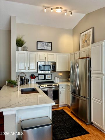 1723 E PALM BEACH Drive, Chandler, AZ 85249