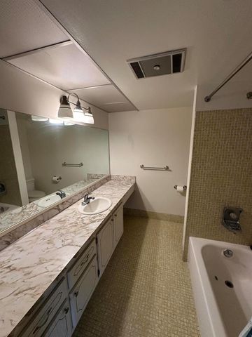 103 Greenbrier C, West Palm Beach, FL 33417