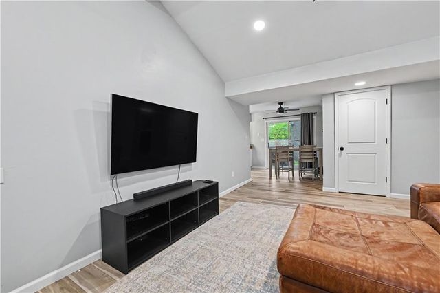 3804 Shadybrook Lane, Lawrence, KS 66047