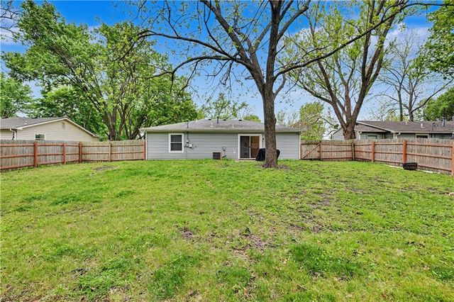 3804 Shadybrook Lane, Lawrence, KS 66047