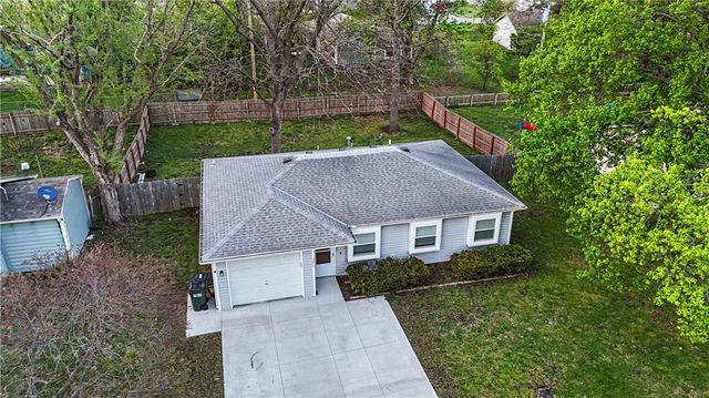 3804 Shadybrook Lane, Lawrence, KS 66047