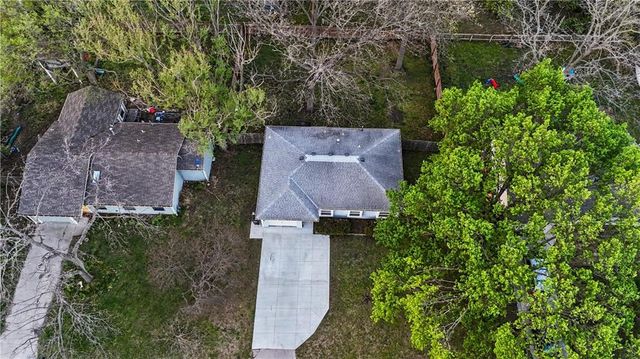 3804 Shadybrook Lane, Lawrence, KS 66047