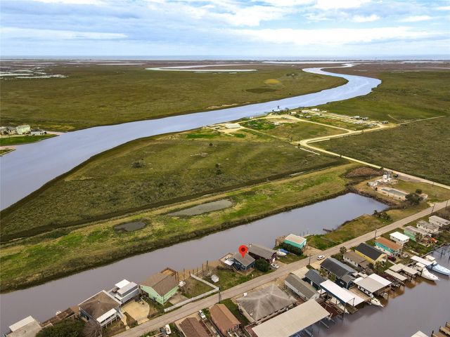 411 Galley Way, Freeport, TX 77541
