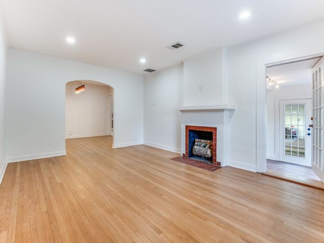 6022 Morningside Avenue, Dallas, TX 75206