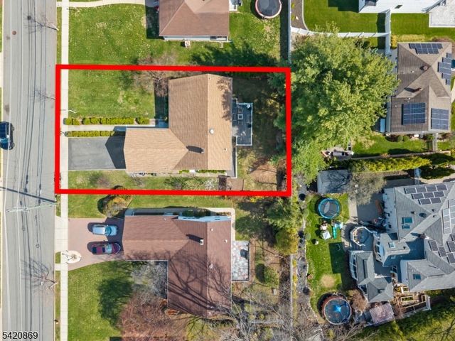 181 Haddenfield Rd, Clifton City, NJ 07013