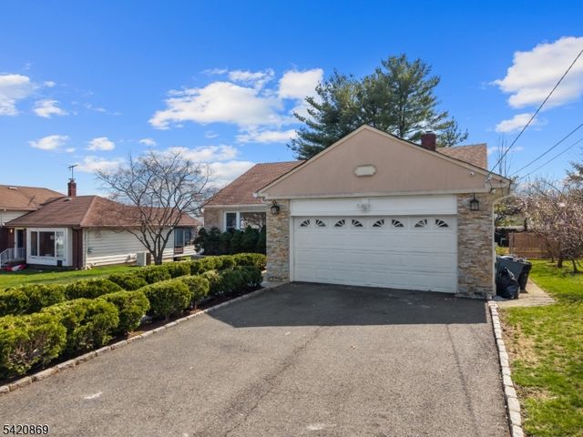 181 Haddenfield Rd, Clifton City, NJ 07013