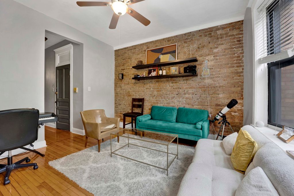 616 S Loomis Street 3, Chicago, IL 60607 — photo 2