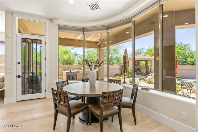 27070 N 73rd street Street, Scottsdale, AZ 85266