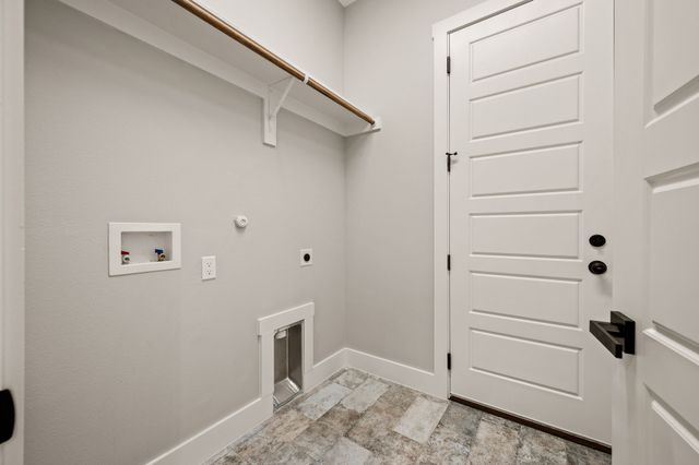 806 N Avenue E, Springtown, TX 76082