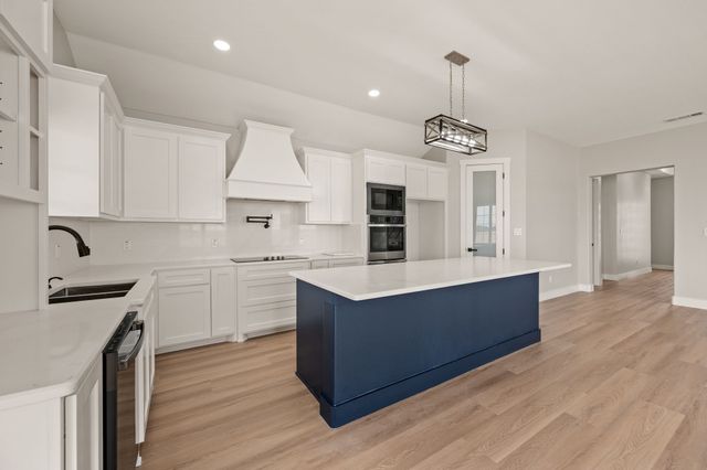 806 N Avenue E, Springtown, TX 76082