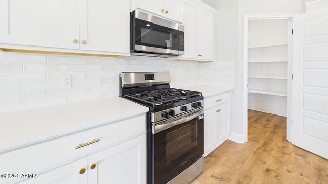 108 Belle Lake Drive, Lafayette, LA 70506