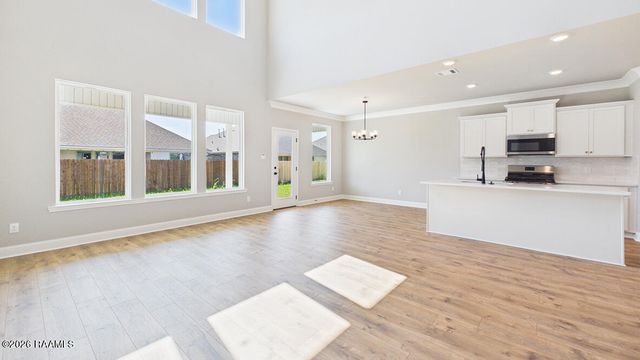 108 Belle Lake Drive, Lafayette, LA 70506