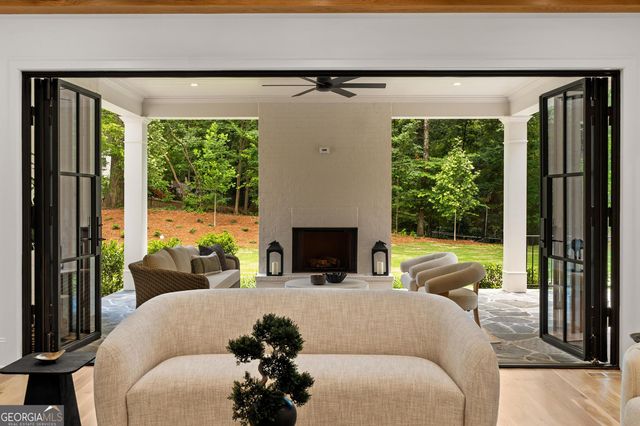 610 River Chase Ridge, Sandy Springs, GA 30328