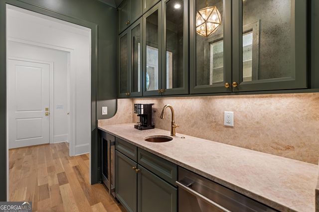 610 River Chase Ridge, Sandy Springs, GA 30328
