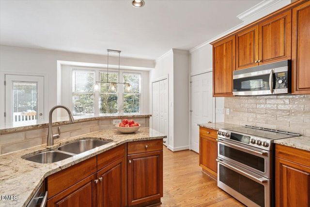 403 Cranborne Lane, Cary, NC 27519