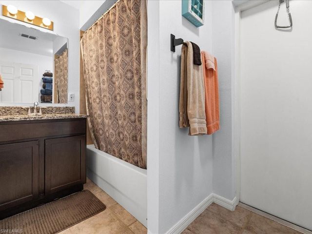 1209 NW 25th PL, Cape Coral, FL 33993